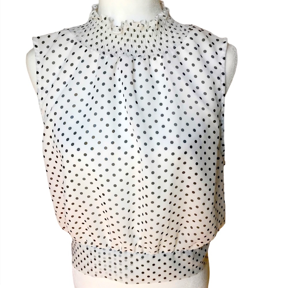 Honey & T Black & White Polka Dot Sleeveless Tie in back Blouse/Top Size:Xlg